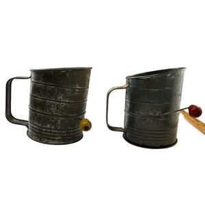 Vtg Bromwells 3 C Flour Measuring Sifter Set 2 Wood Crank Handle Made USA Decor
